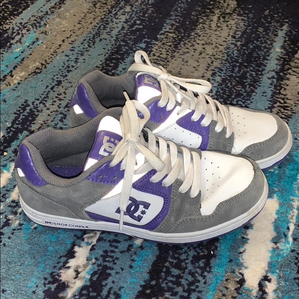 DC woman’s shoes
